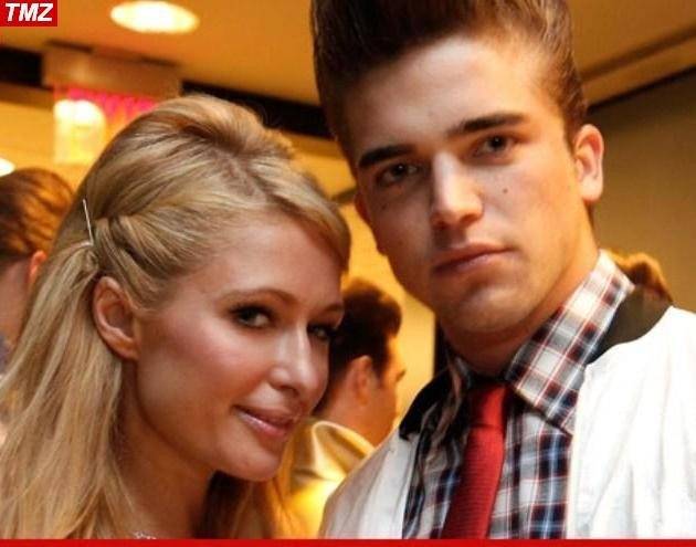 Namorado de Paris Hilton vai preso após saber que ela ficou com garota em balada
